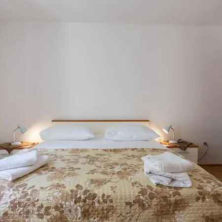 Cosy - Balcony With Old Town & Sea View Ντουμπρόβνικ
